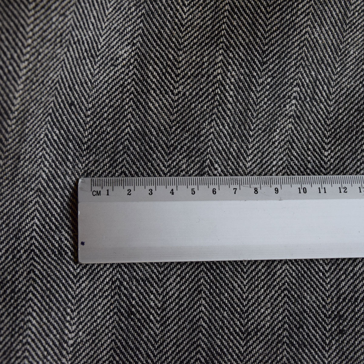 Broken twill black - 100% linen fabric heavy weight - 466H