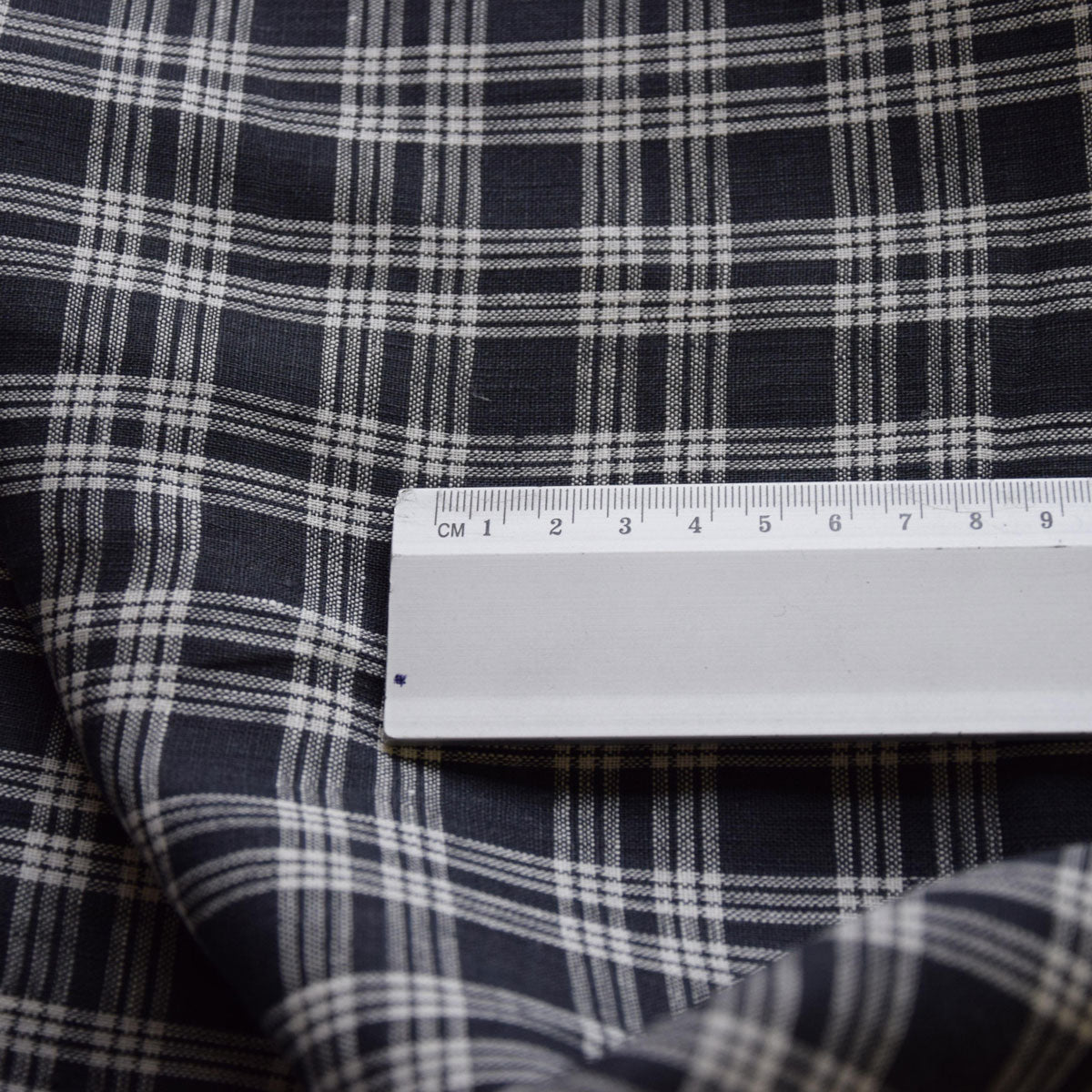 Finest light linen - tartan black white - linen fabric - 491L