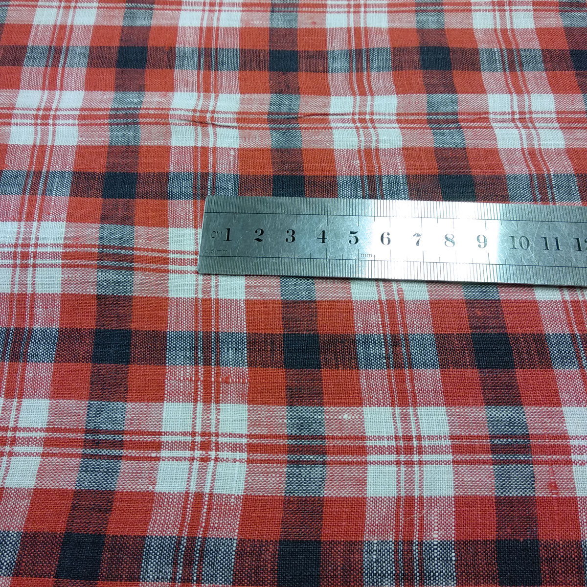 Scottish checks red - linen fabric - 221P