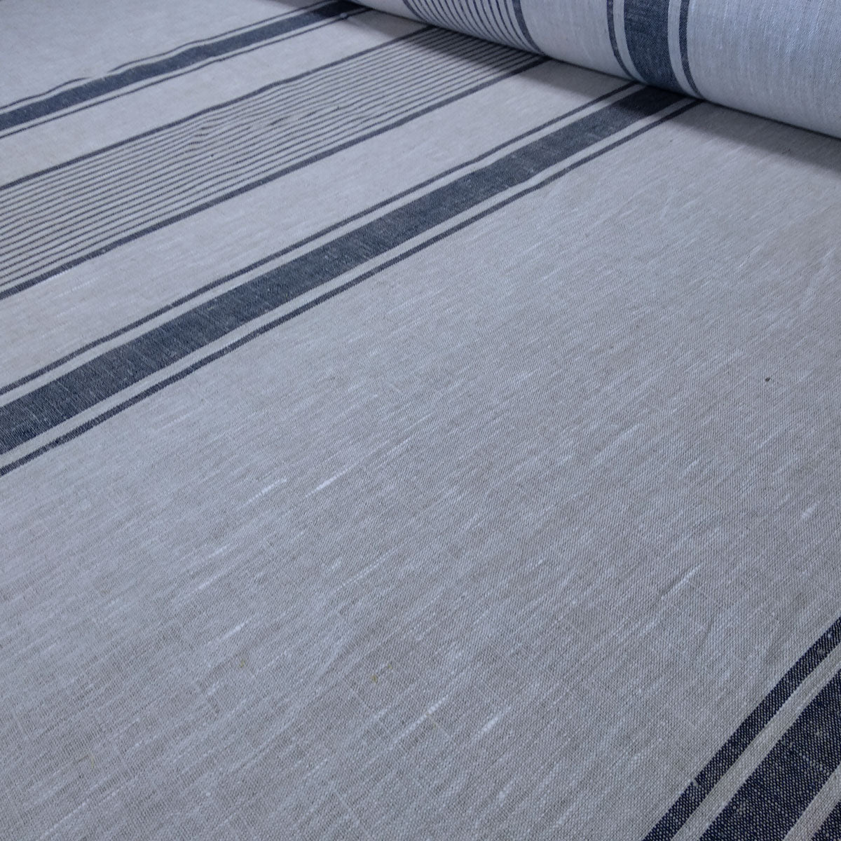 Village navy blue - linen - fabric - 289H