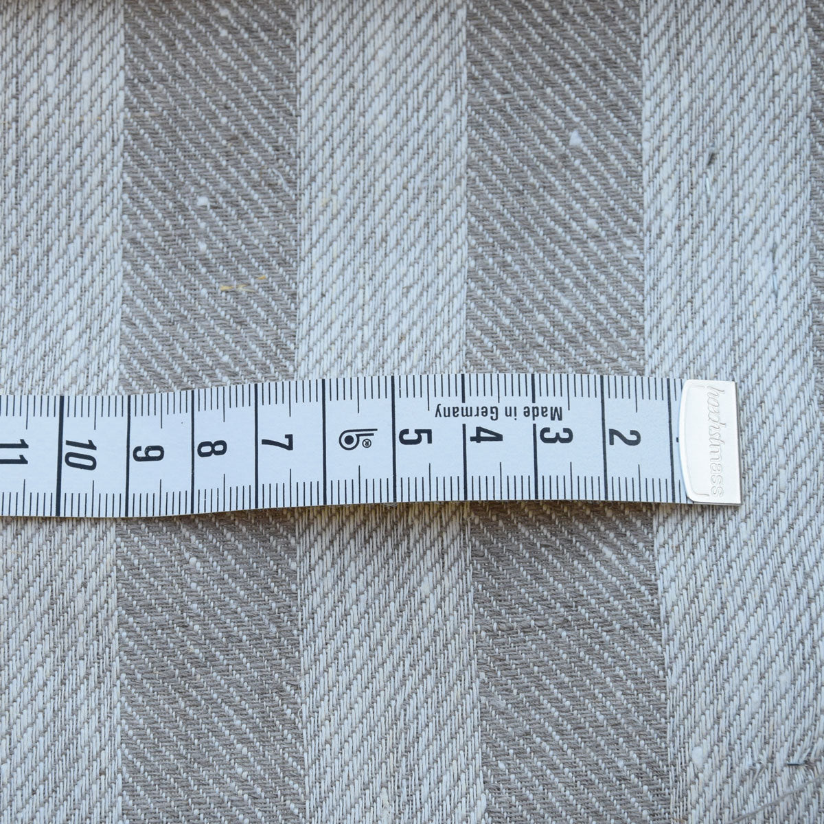 Broken twill - natur striped - 100% linen fabric - 260H