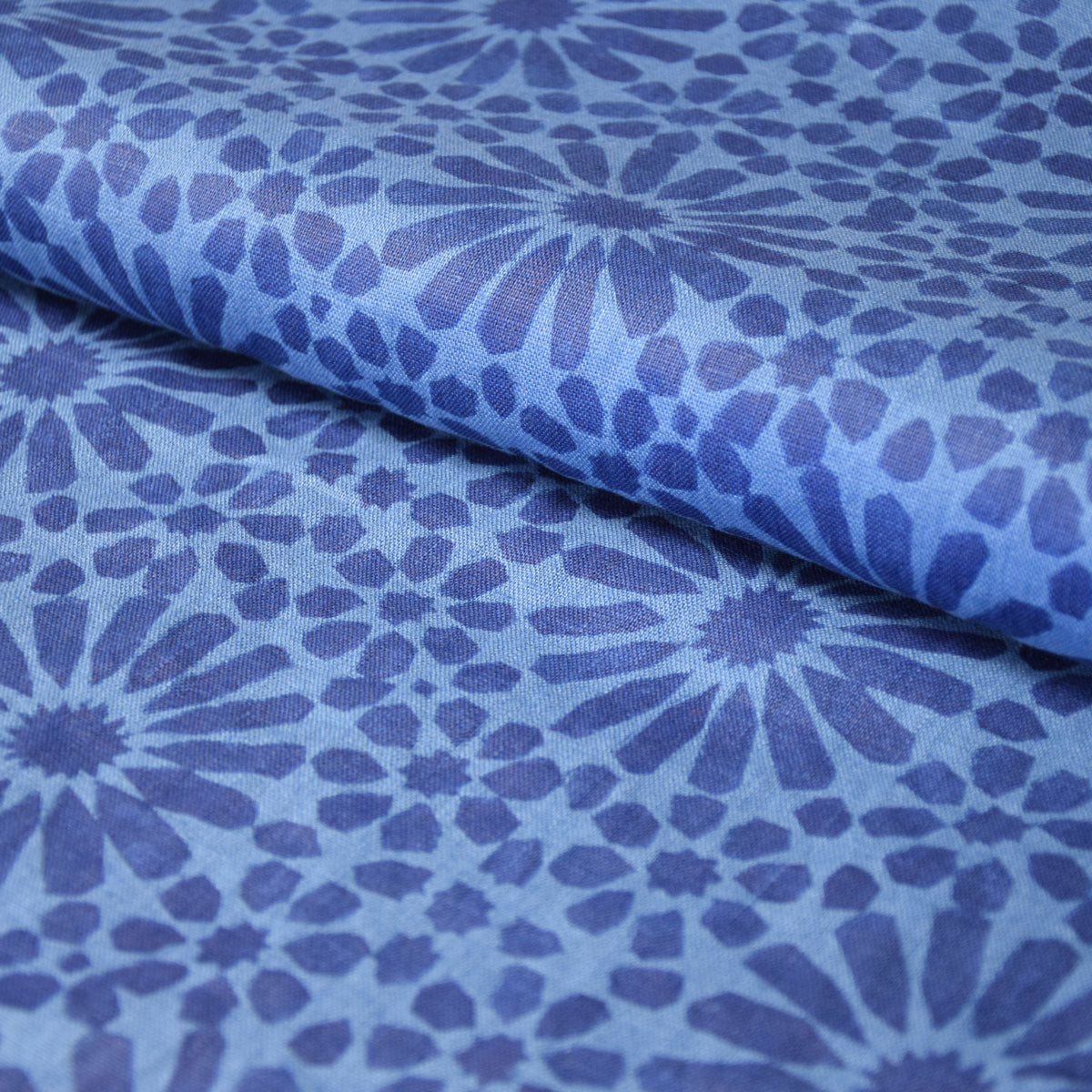 Floral on blue - printed linen fabric - 597P