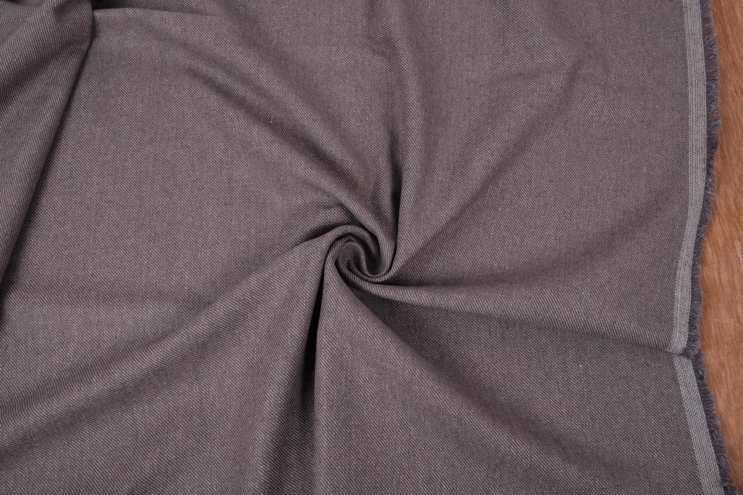 Twill - brownish grey - linen fabric - 178H
