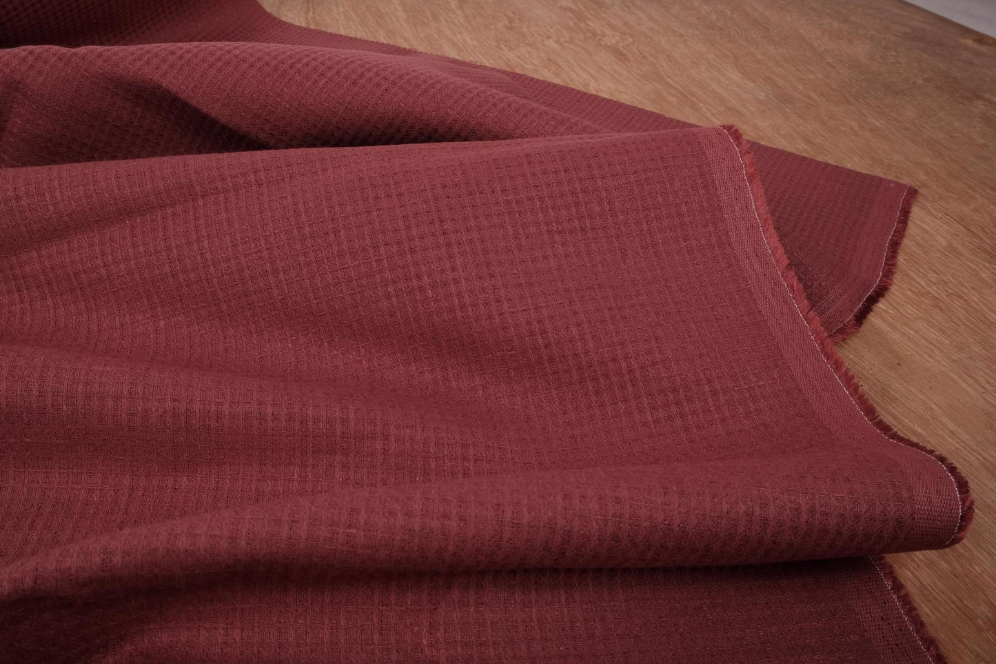 Waffle - red - linen fabric - 133VA