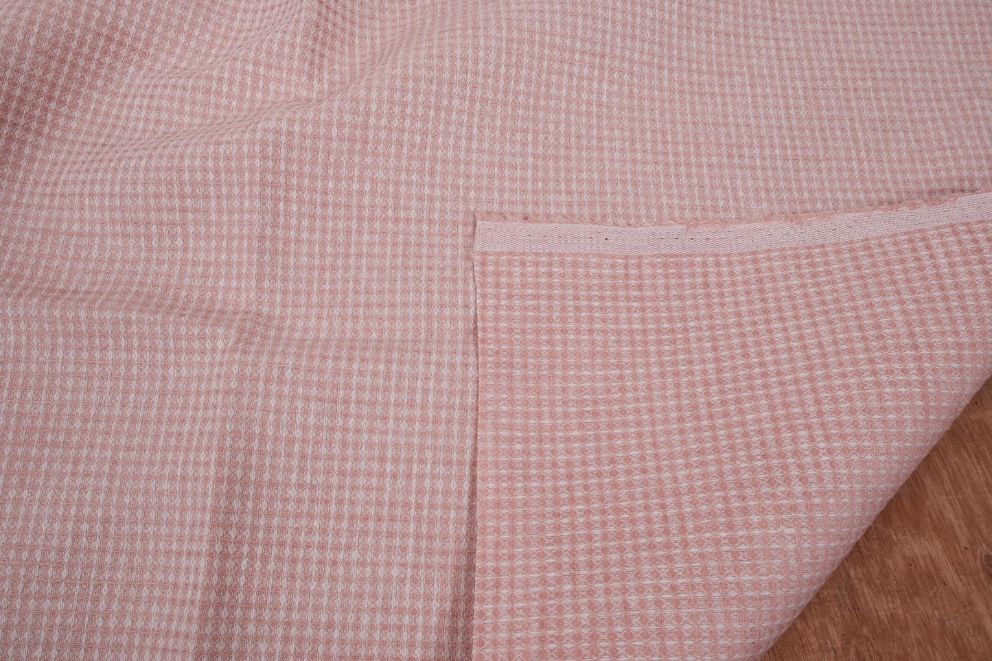Waffle - pale pink -138VA