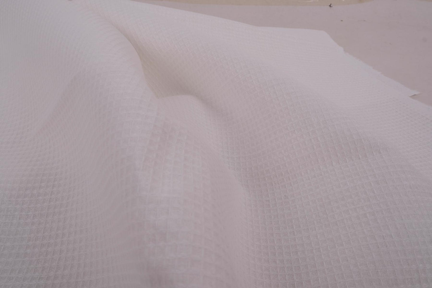Waffle - white - linen fabric - 129VA