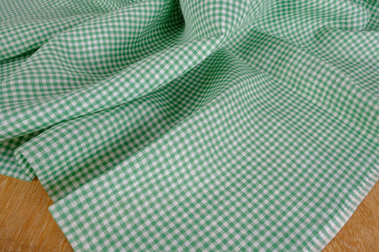 Green white checked - linen fabric - 160gsm - 822M