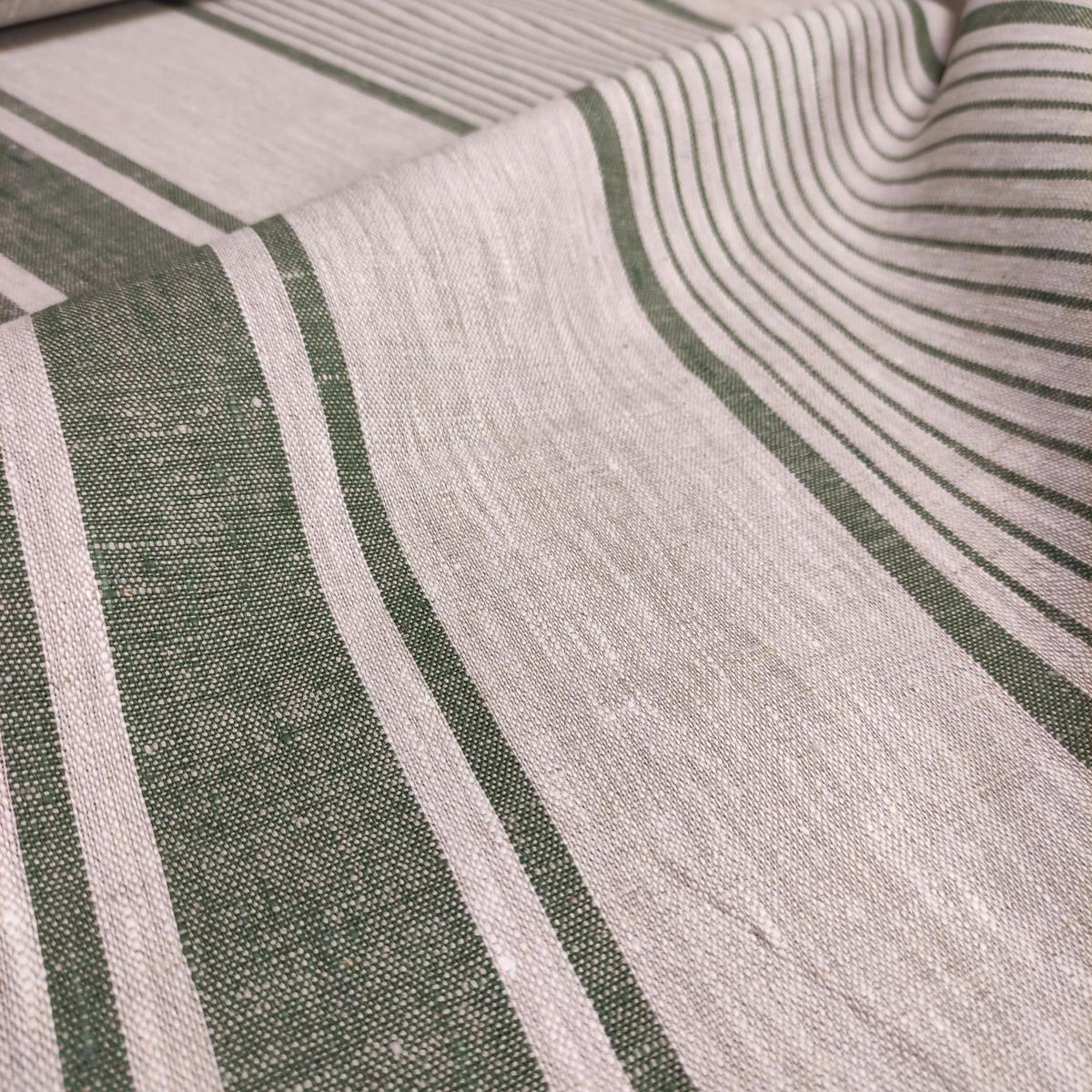 Village green - linen fabric - 399H