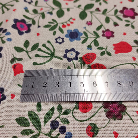 Strawberry field print - linen fabric - 398P