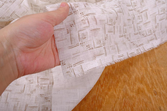 Graphic print on white linen - 9874P