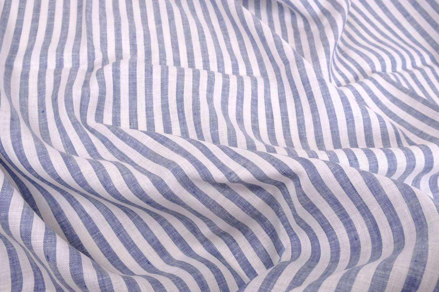 Striped light linen -white blue - 069M