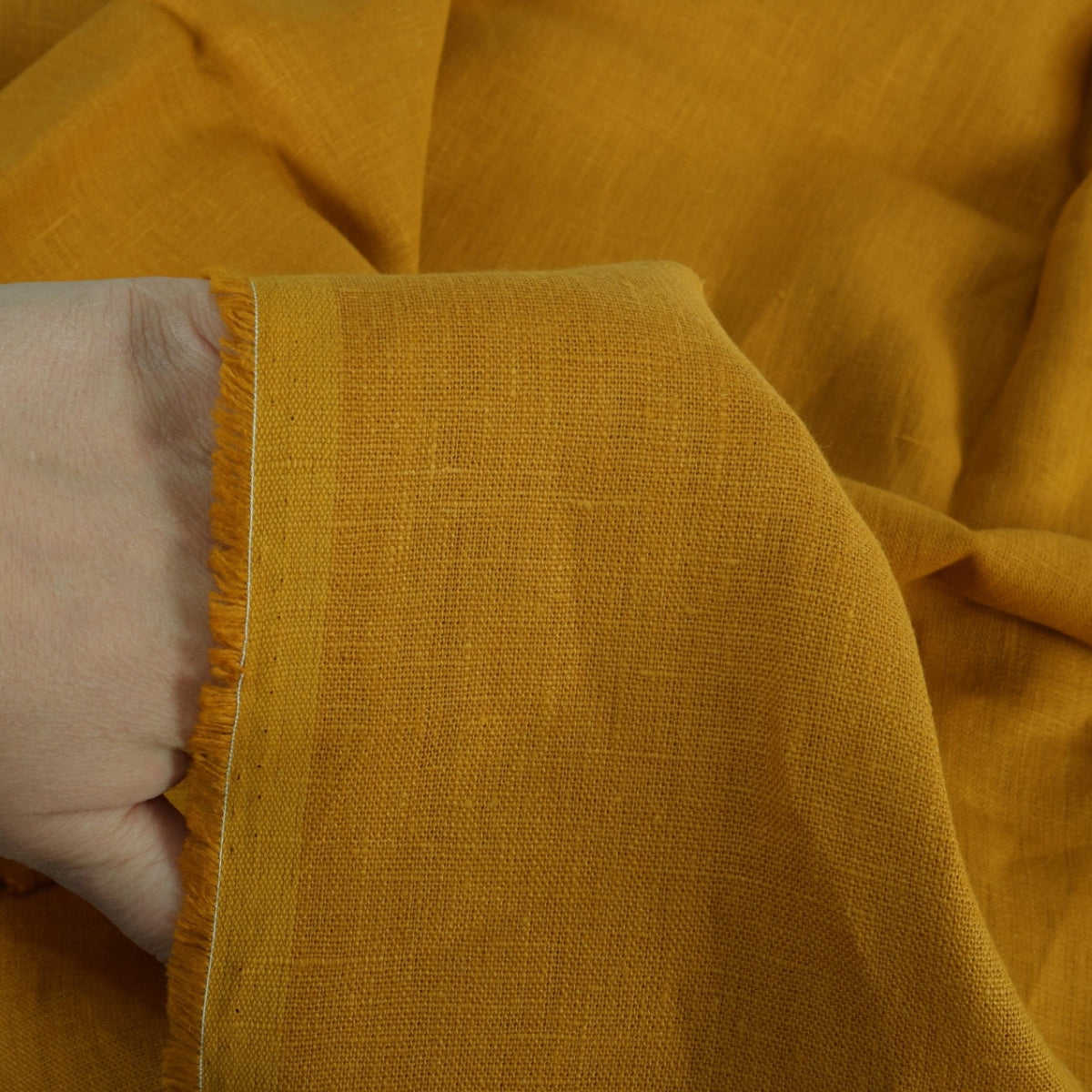Mustard - linen fabric - 230g/² - 635M