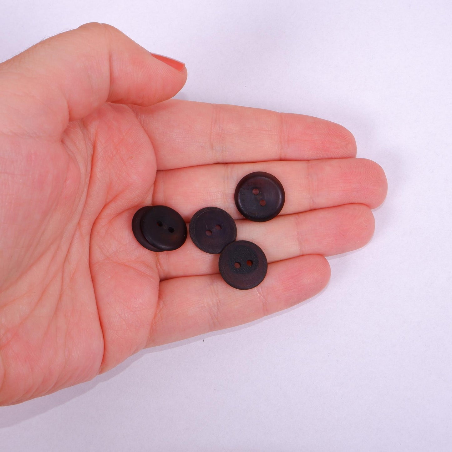 Horn buttons - size 15 mm - 2 holes