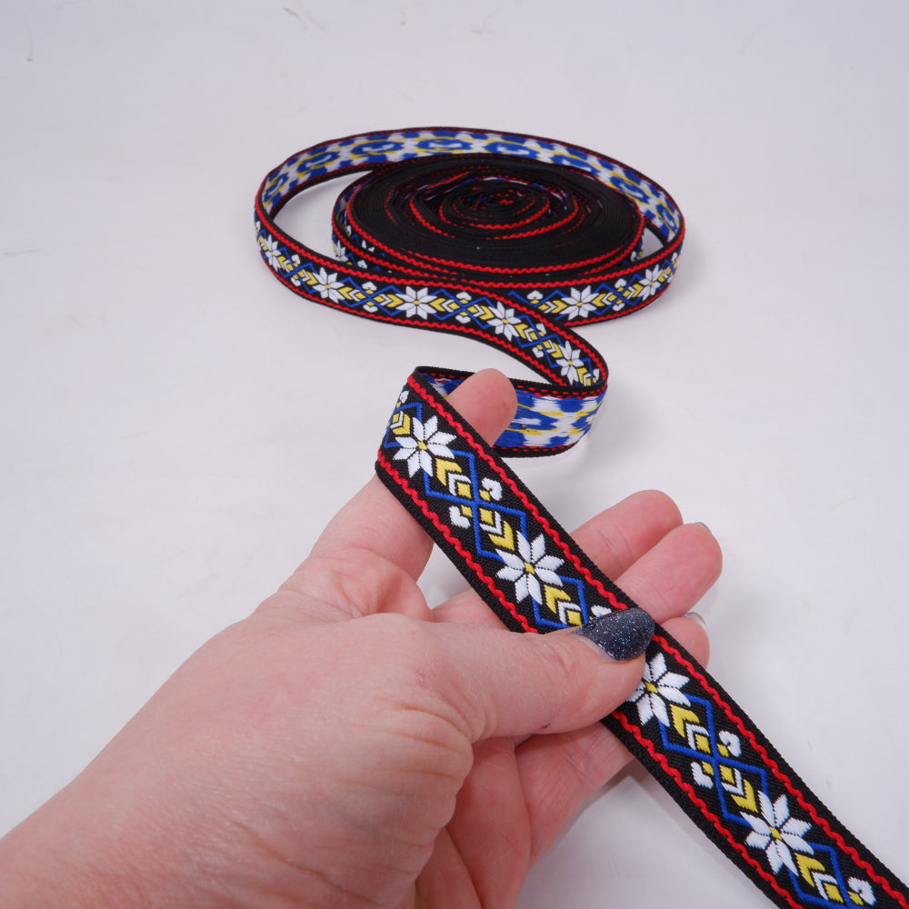 White Flower - Folk art trim - 20mm