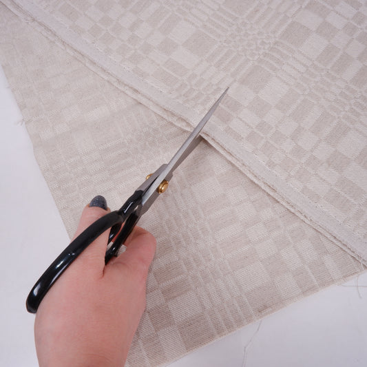 High grade cutting scissors - 9"