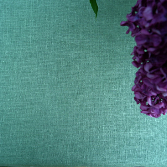 Linen tablecloth - forest green