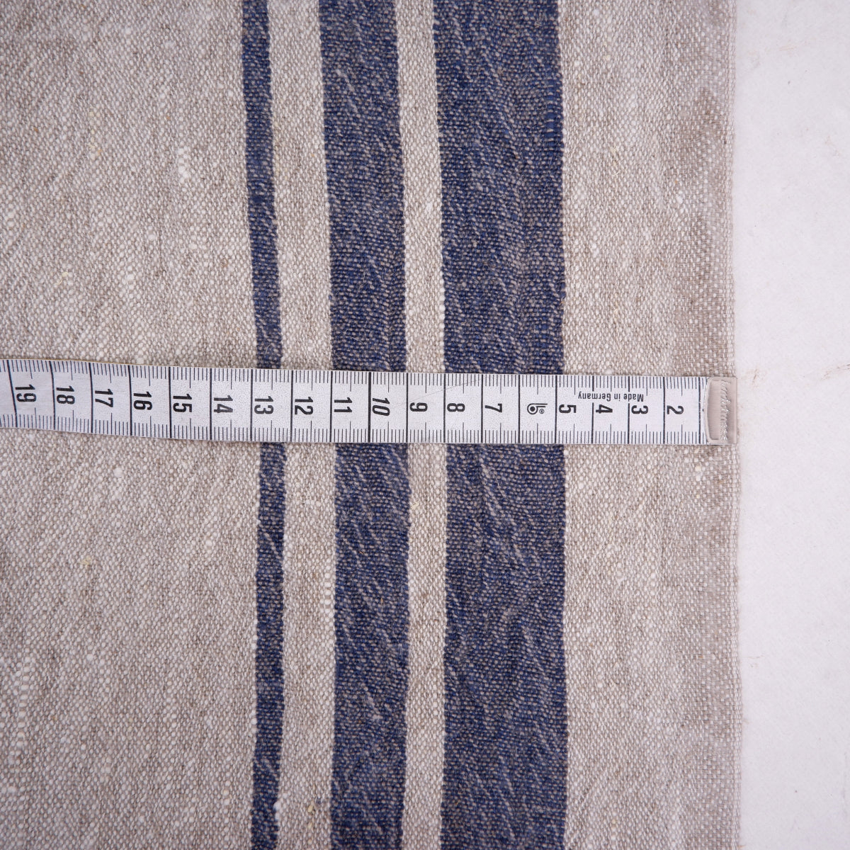 Navy stripes in linen fabric - sack weave - Grainsack - 048A