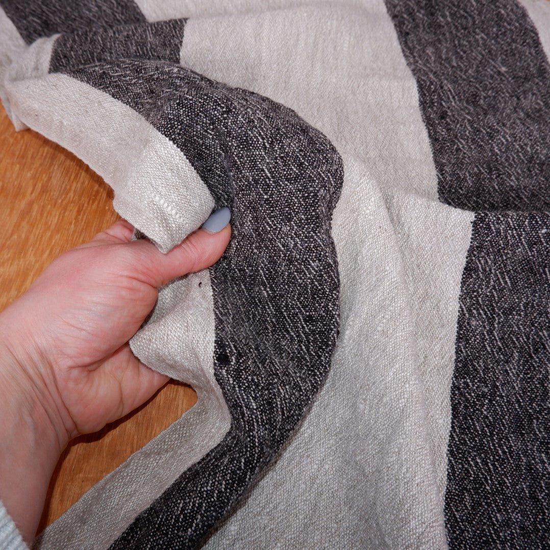 Black natur - sack weave linen fabric - Tuscany - 049A