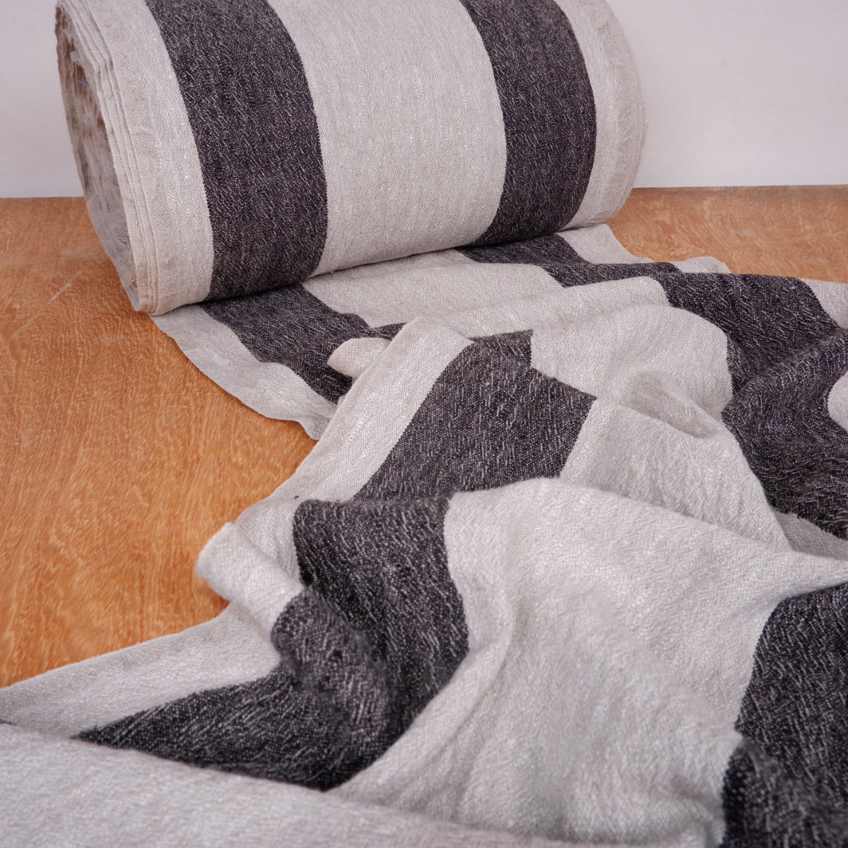 Black natur - sack weave - linen fabric - Tuscany - 049A