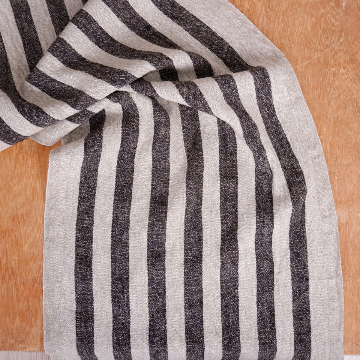Black stripes - sack weave - linen fabric - French stripes - 053A