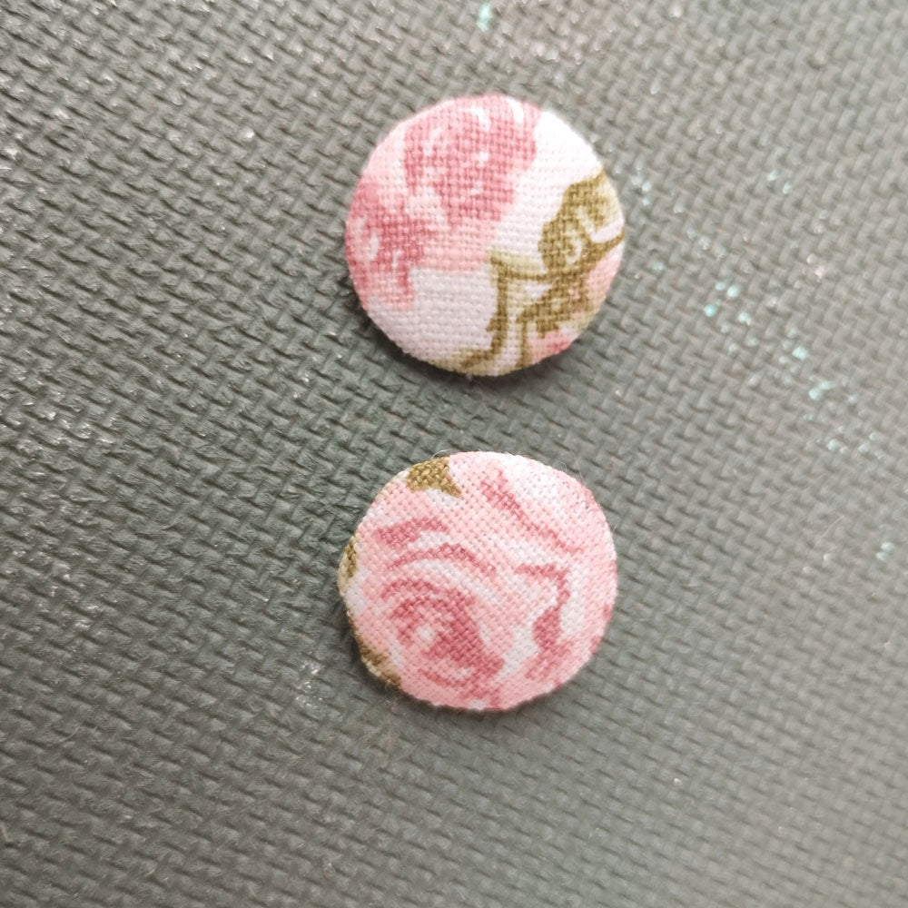 Linen Buttons in blu floral linen 278P roses