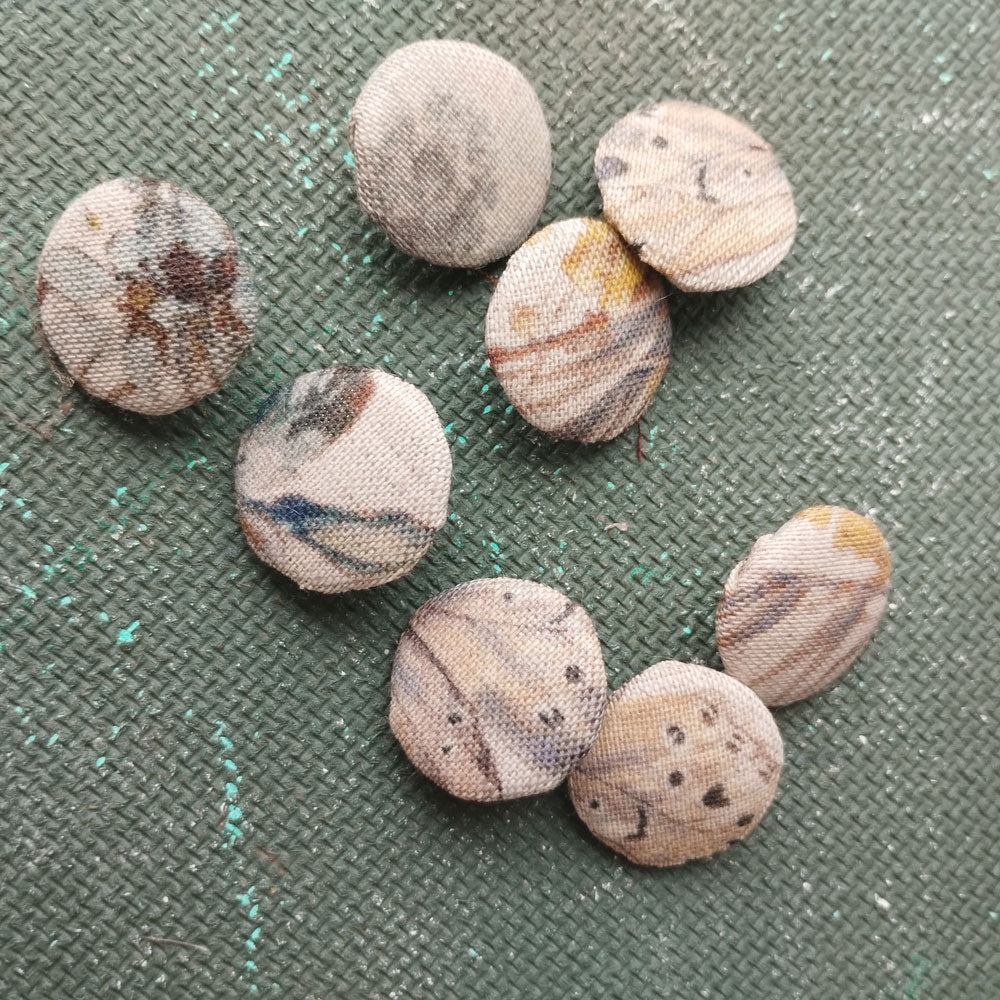 Linen Buttons in Beige floral 9901P