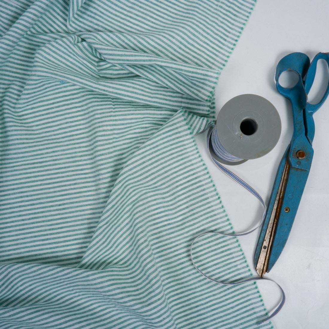 192 cm WIDE - Green and white stripes - linen fabric - T162