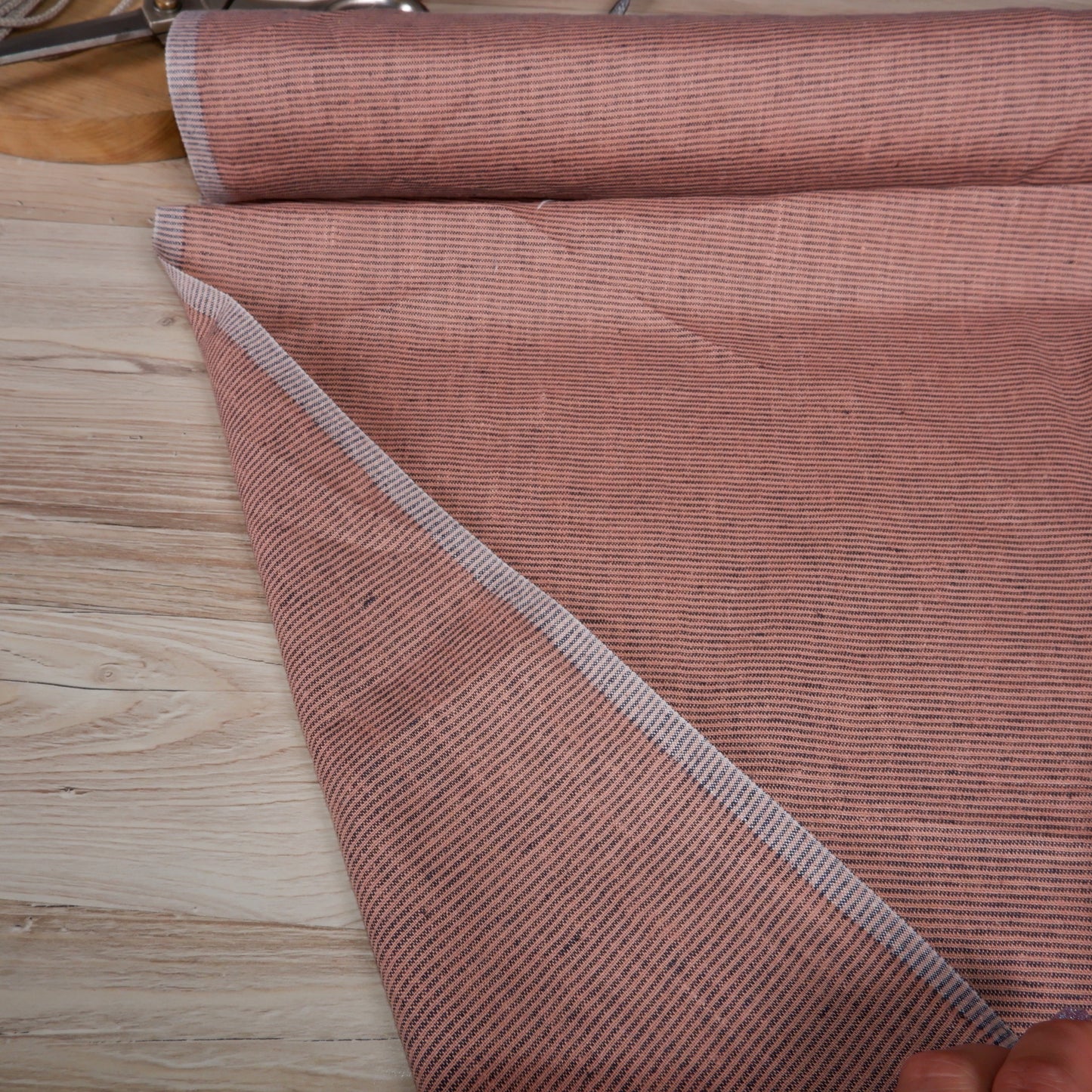 100% pink striped linen fabric - Medium weight - perfect for clothing, curtains or home textile - fabric for home decor craft projects