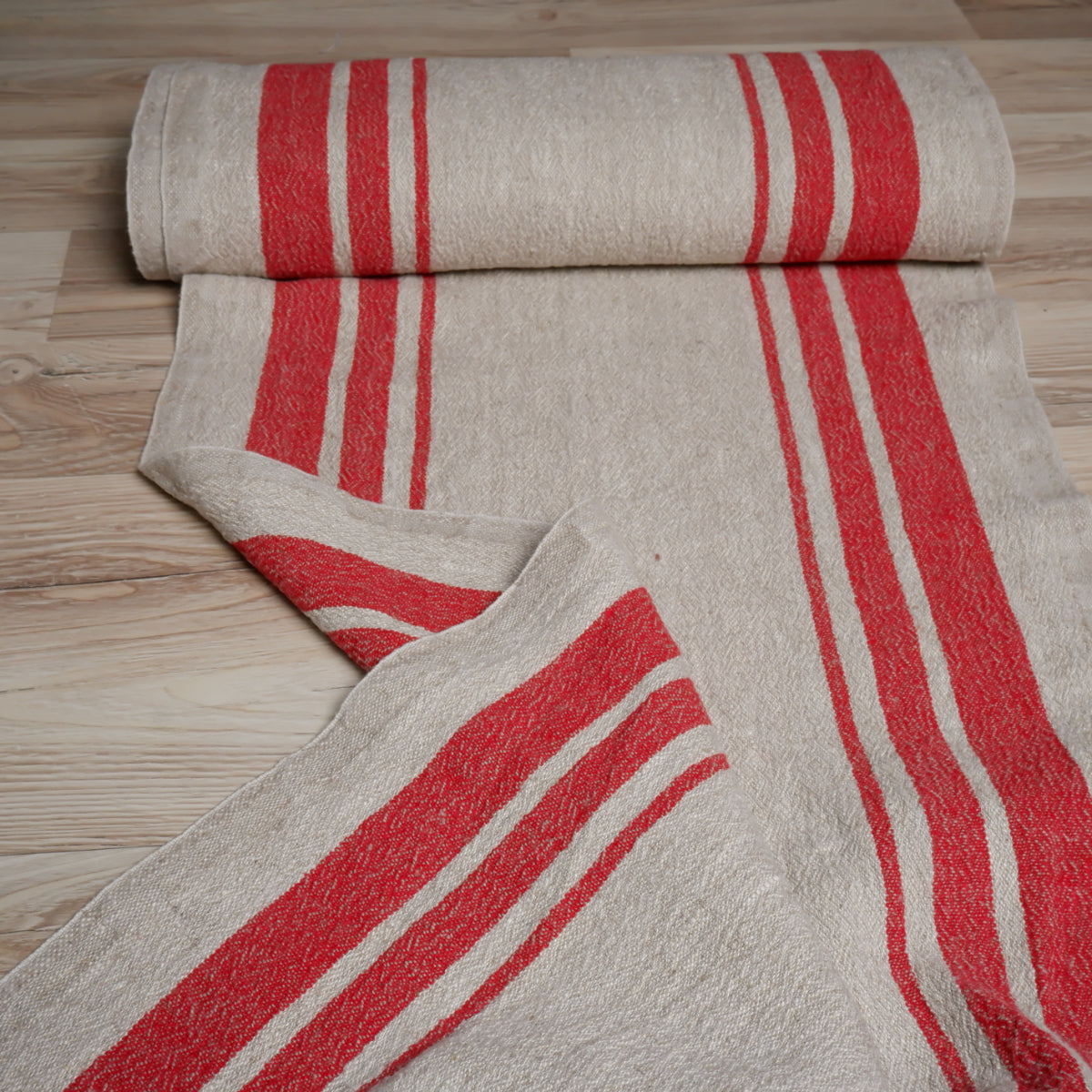 Red stripes in linen fabric - sack weave - Grainsack - 055A