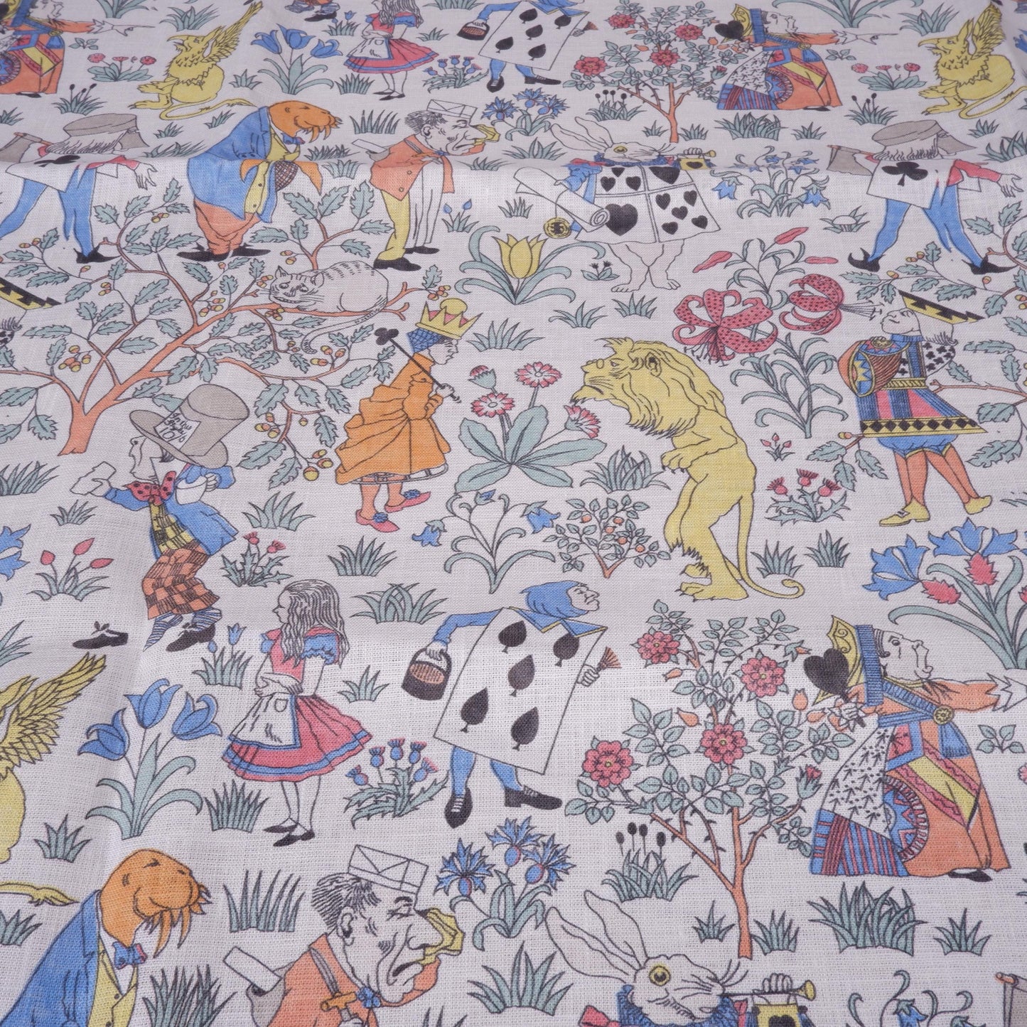 100% linen fabric - Alice in Wonderland by Voysey - Victorian Art crafts - Historical pattern for upholstery dress making 2984