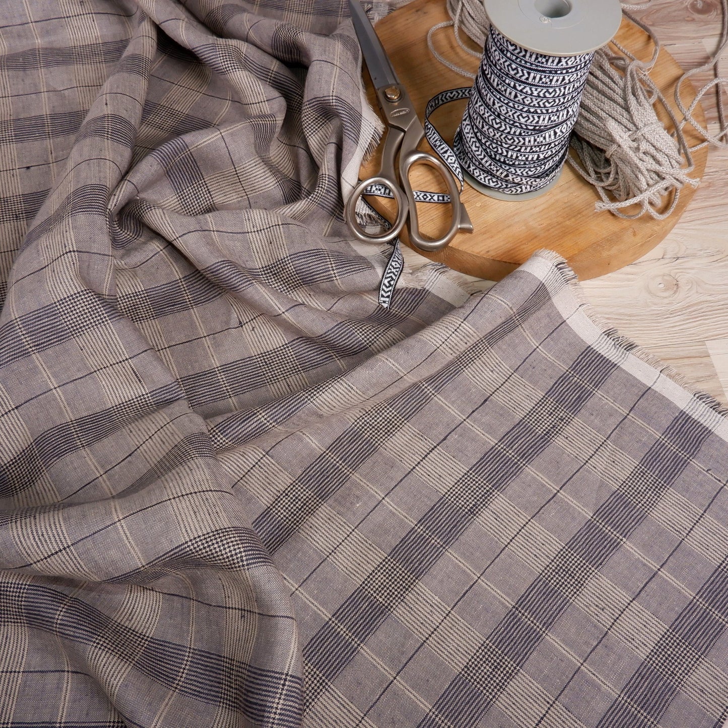 100% checked linen fabric for sewing - grey
