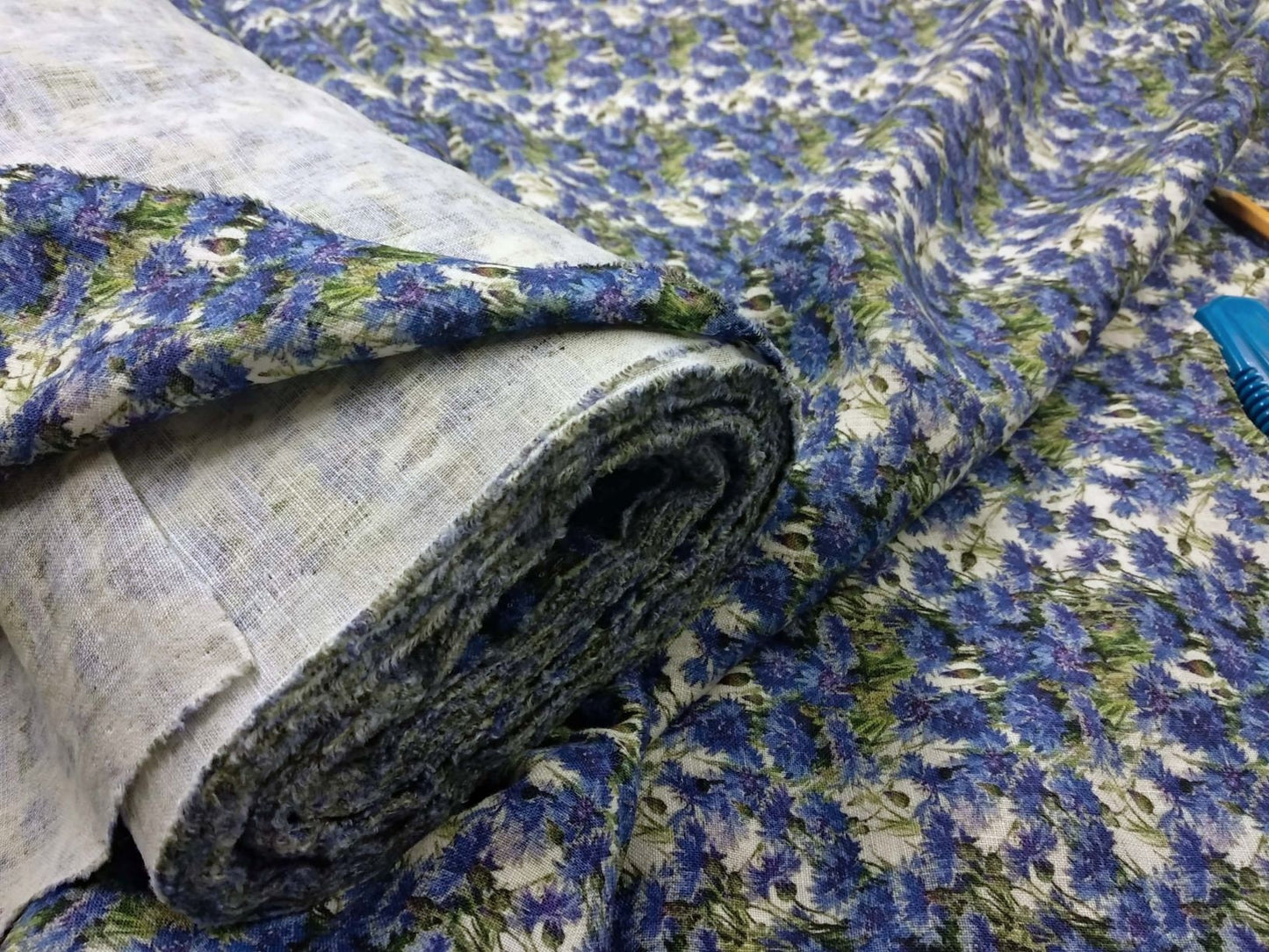 100% linen fabricwith cornflower print - Medium weight or heavy - for blouses dresses curtains scarves 059