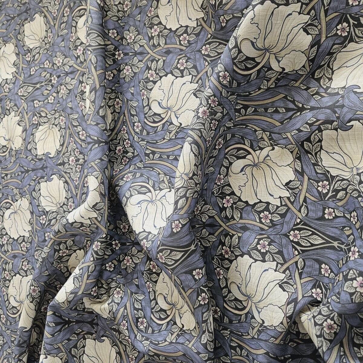 William morris Pimpernel 100% LINEN Art and Crafts Fabric, William Morris 200gsm flax linen fabric Strawberry Willow 203