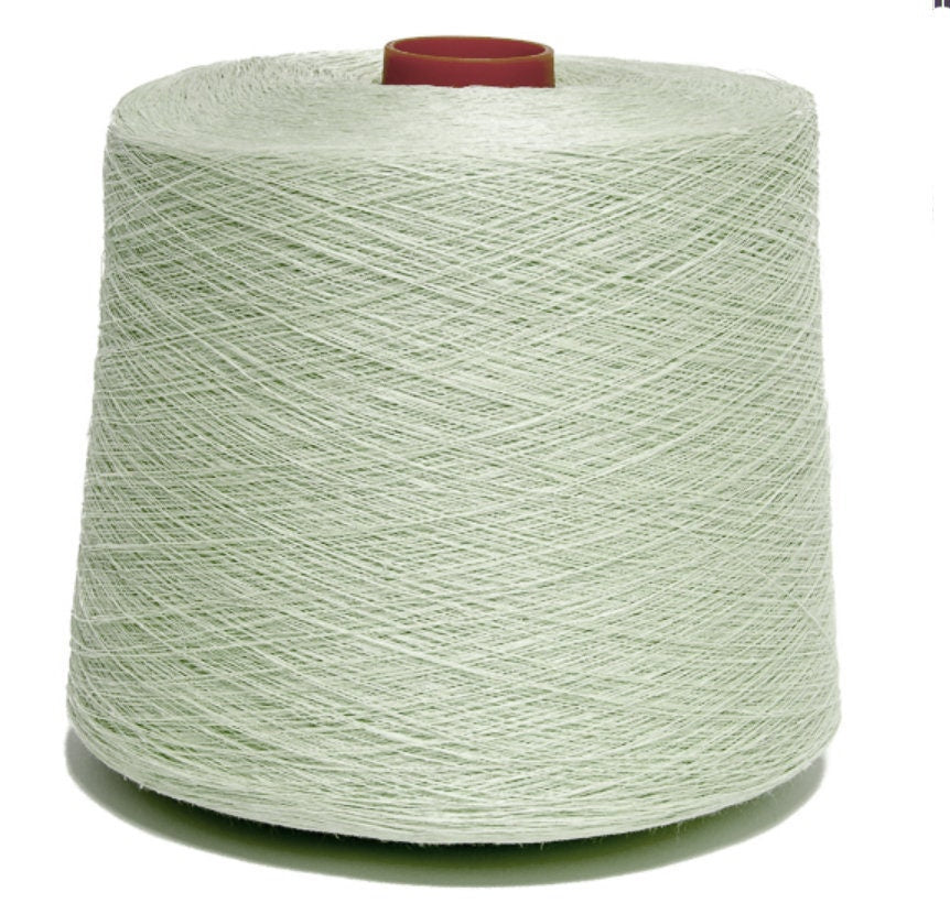 100% linen threads yarns - Pale spring green