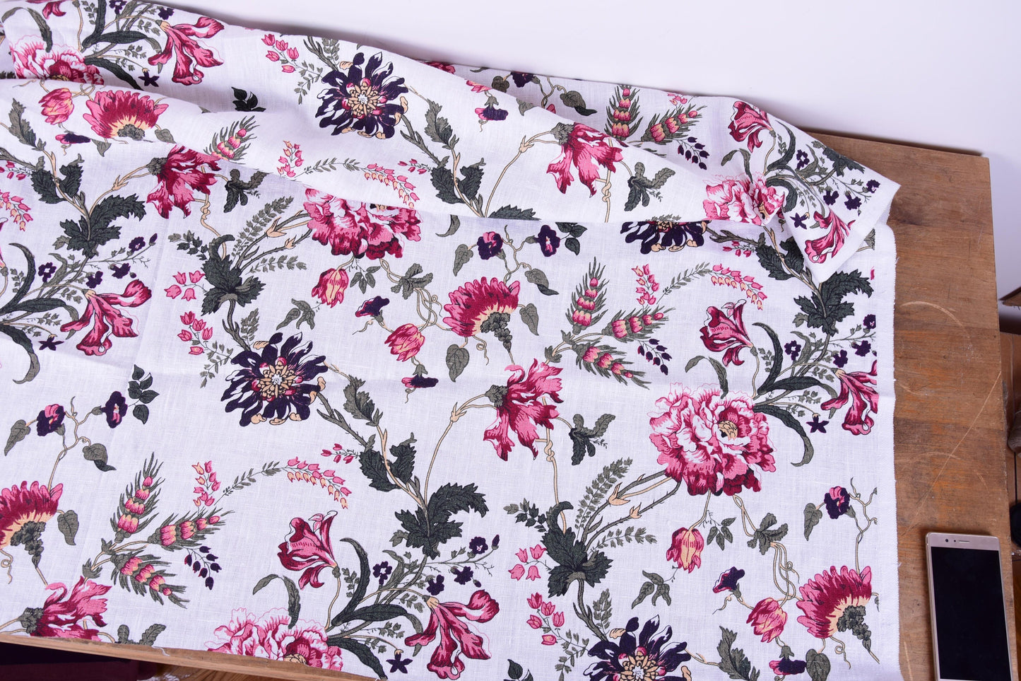 100% linen fabric Heavy dense flax 260gsm Prewashed - Print floral peony