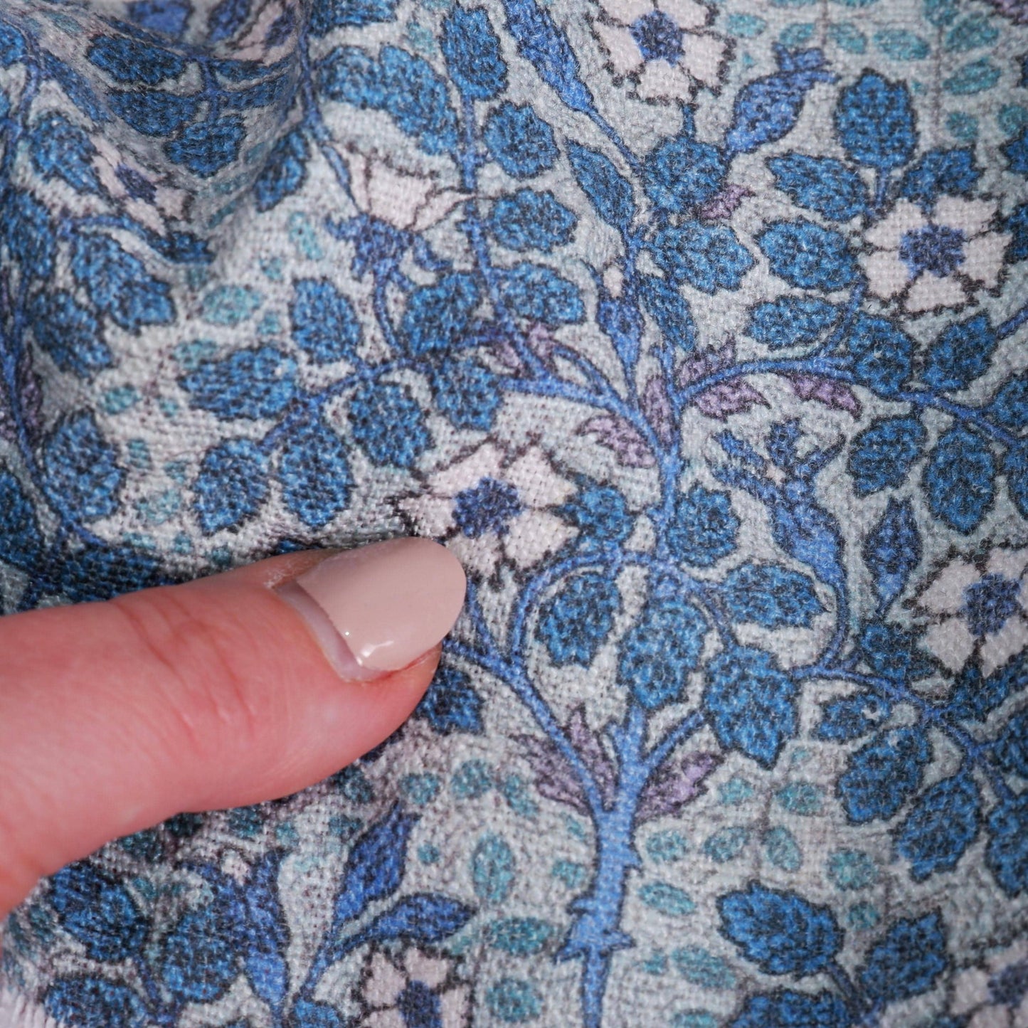 100% linen fabric William Morris Wildroses print - blue floral 2321