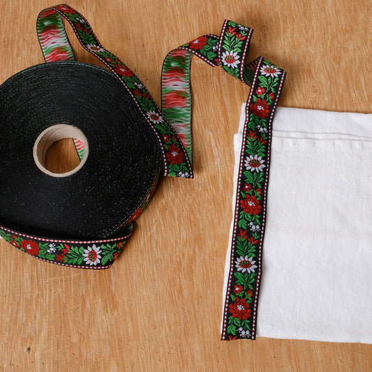Avens Black - Floral ribbon  25mm - 1424S