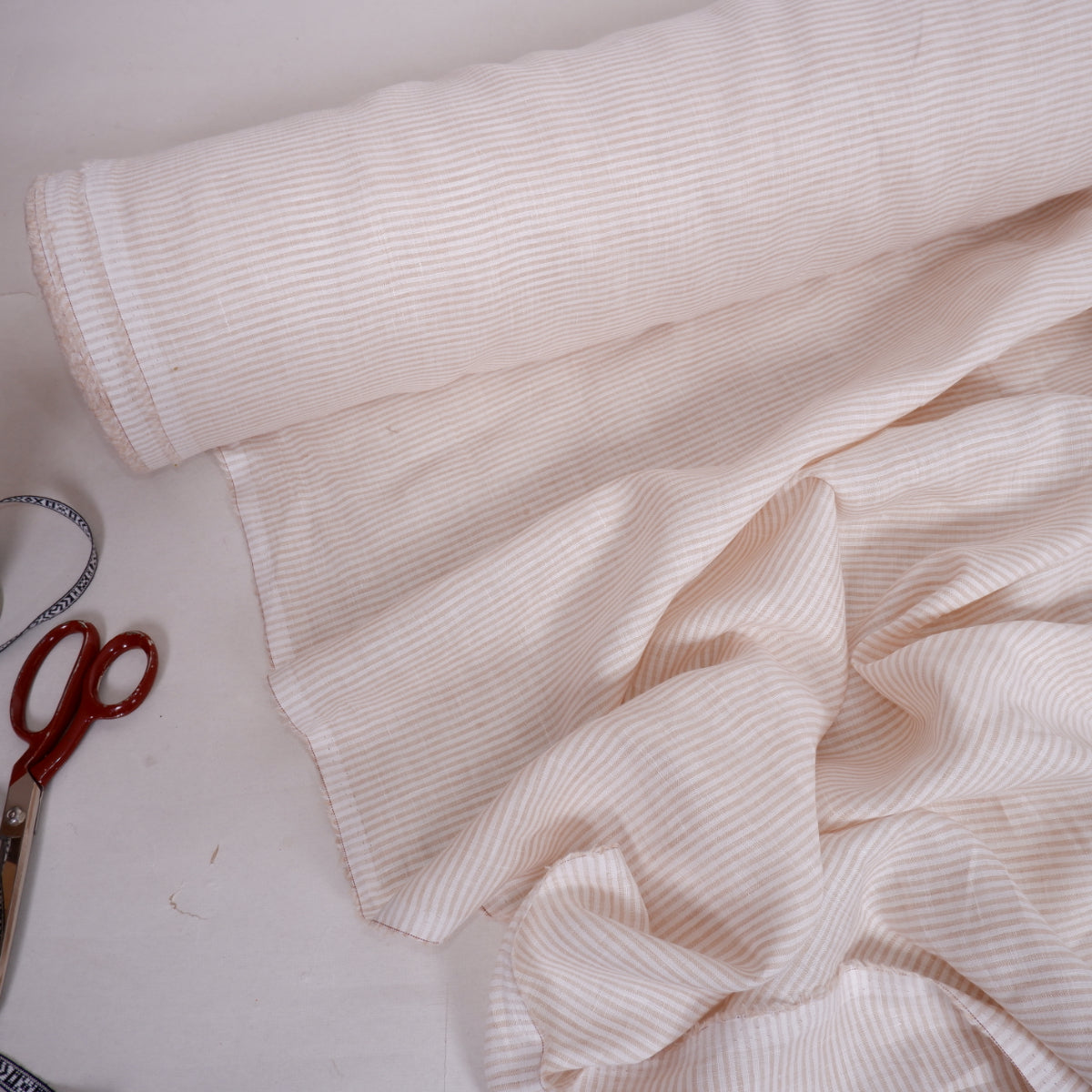 Finest light linen -  pinstripes white ecru - 463L