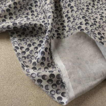 Polka dot print on natural - 295P