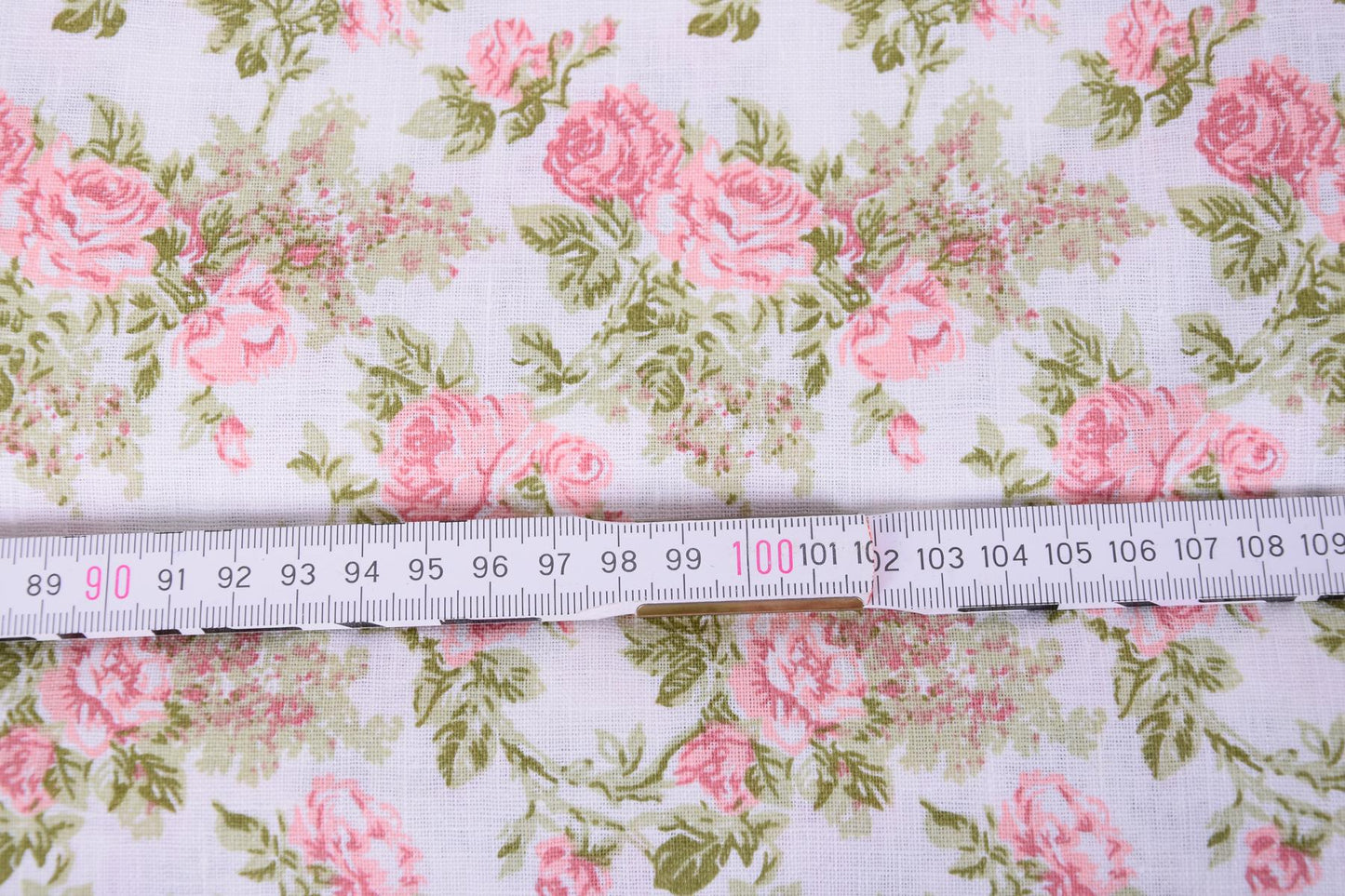 Rose print on white - 278P