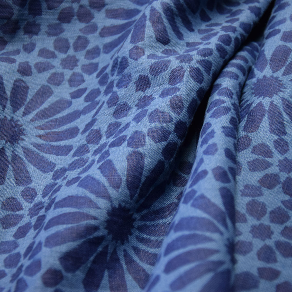Floral on blue - printed linen fabric - 597P