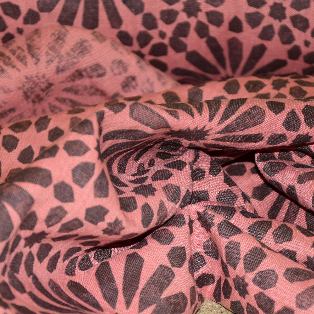 Floral on salmon pink - printed linen fabric - 591P
