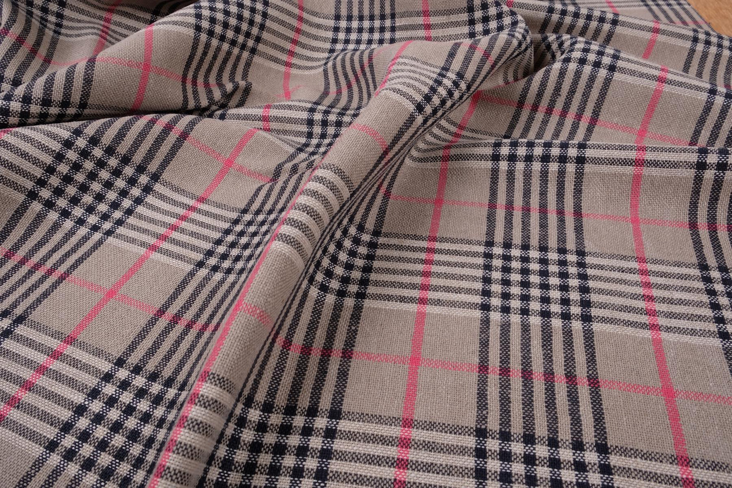 Tartan brown- heavy linen fabric-  118M