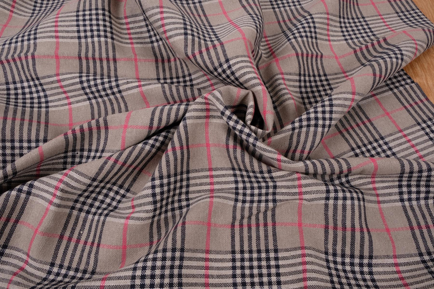 Tartan brown- heavy linen fabric-  118M