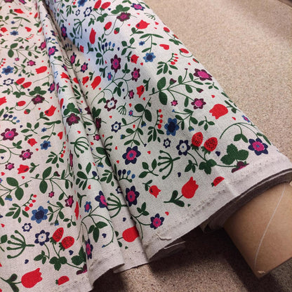 Strawberry field print - linen fabric - 398P