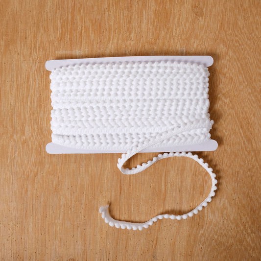 Pom-pon trim - small white  - 1973S