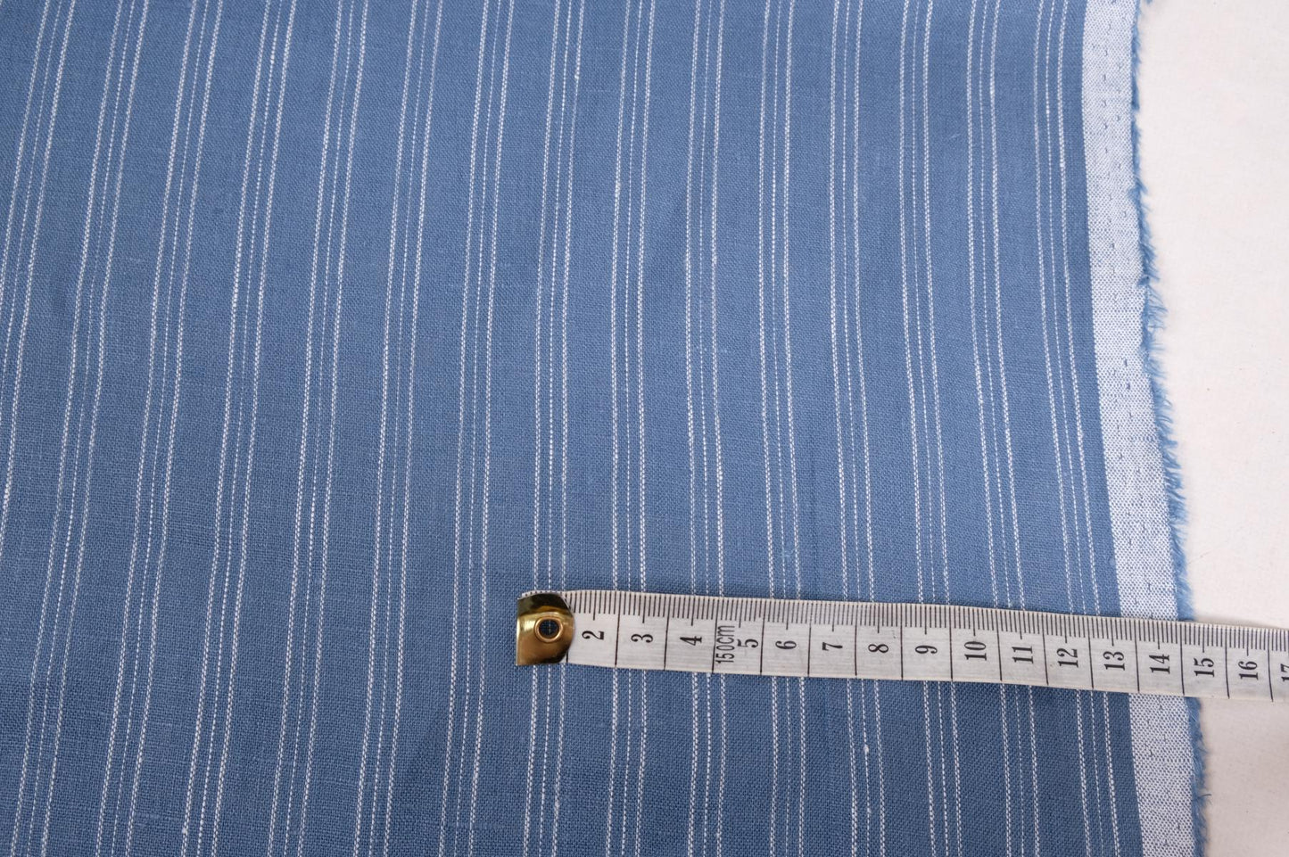 Striped light linen - blue - 066M