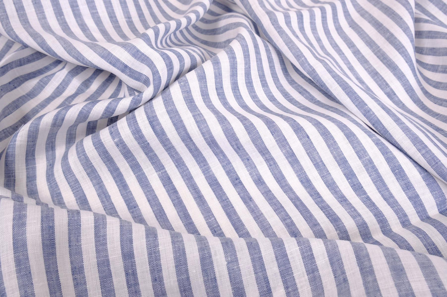 Striped light linen -white blue - 069M