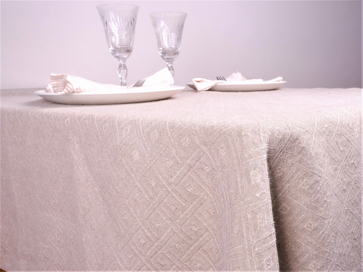 Natur - rhomb - linen tablecloth in jacquard weaving