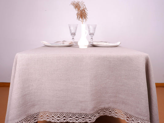 Natur linen tablecloth with lace edges
